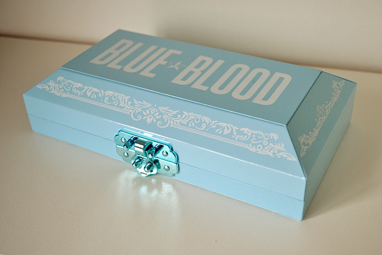 blue blood box