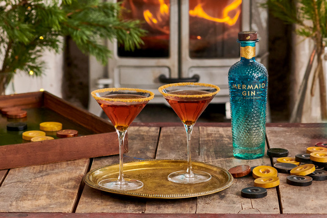 gin festive cocktail