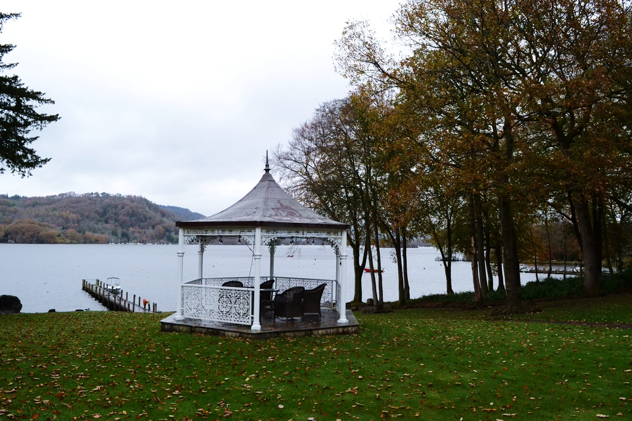 storrs halls bowness windermere jetty