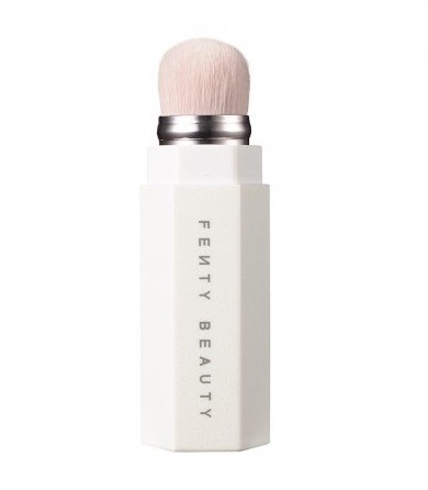 Portable contour and concealer brush 150 fenty beauty