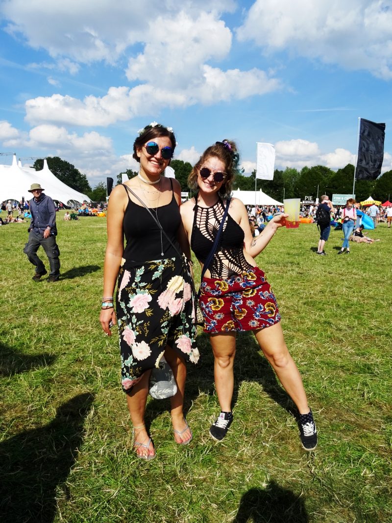 festival fashion style spotted bluedot