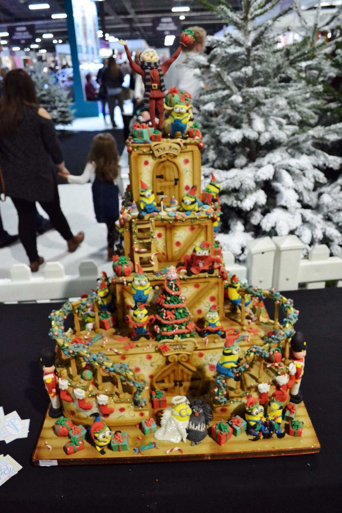 cake and bake show event city manchester 2016 gingerbread house ccake