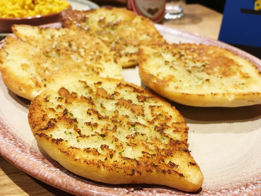 nandos manchester picadilly garlic bread